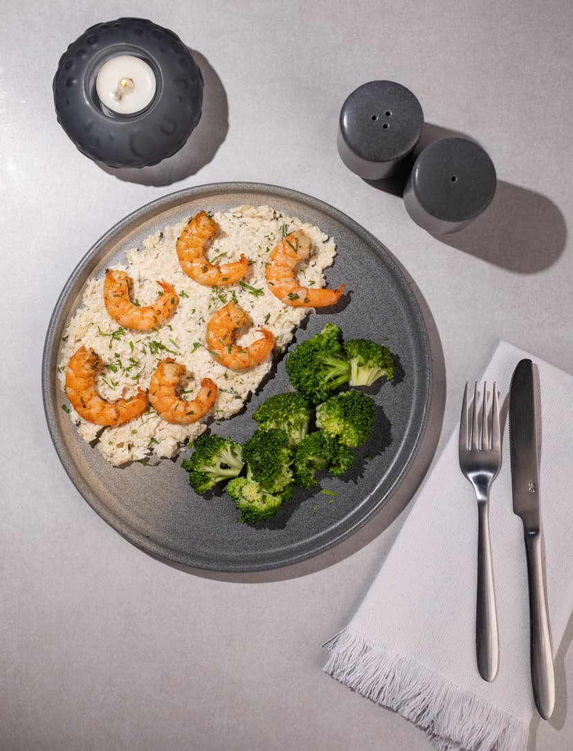 Peruvian Shrimp & Red Pepper Cauli Grits	